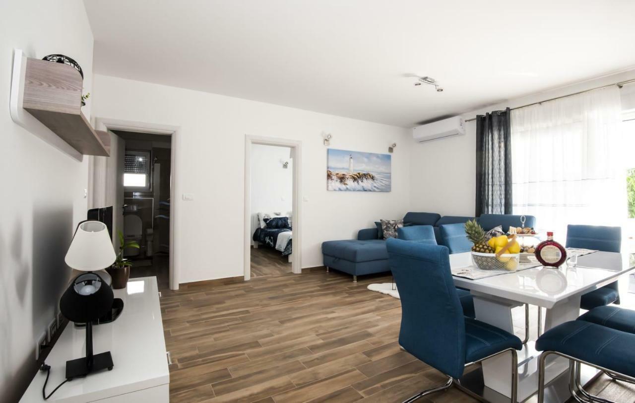 Blue Pearl Apartment Rogoznica  Ngoại thất bức ảnh