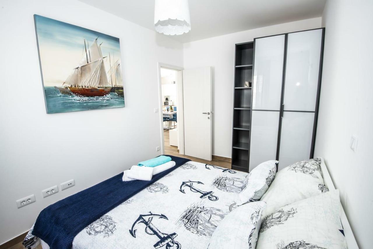 Blue Pearl Apartment Rogoznica  Ngoại thất bức ảnh