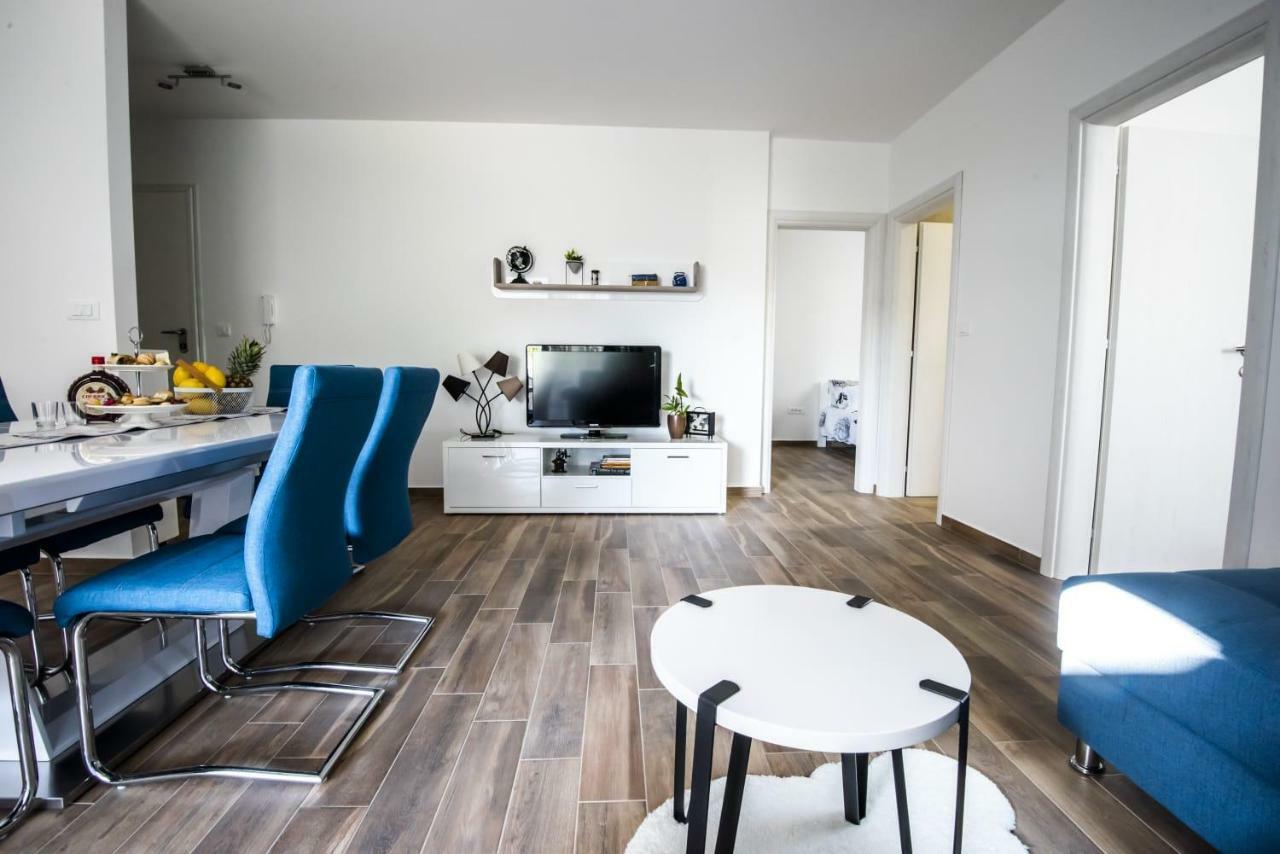 Blue Pearl Apartment Rogoznica  Ngoại thất bức ảnh